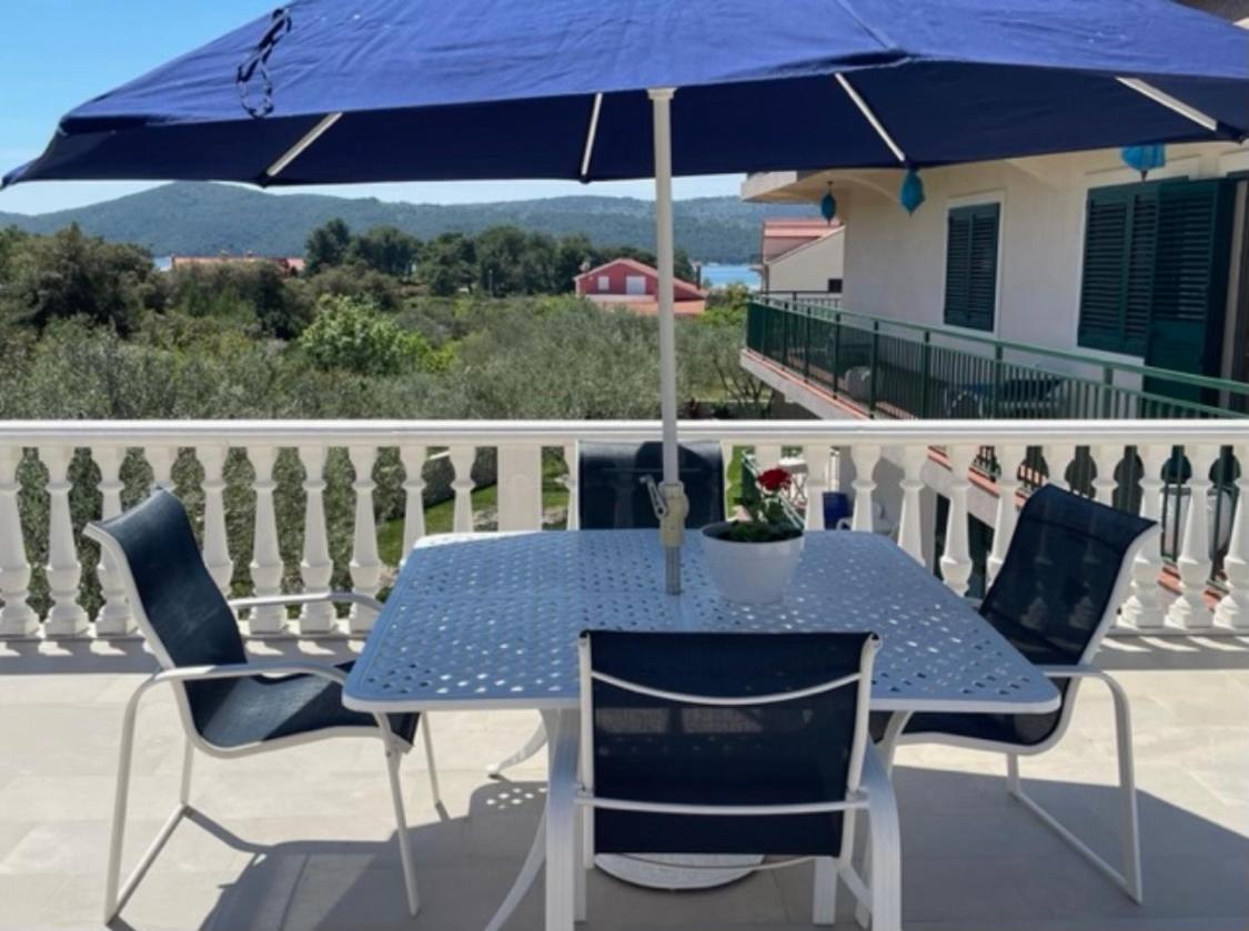 Americana Luxury Apartments Zablace Room photo