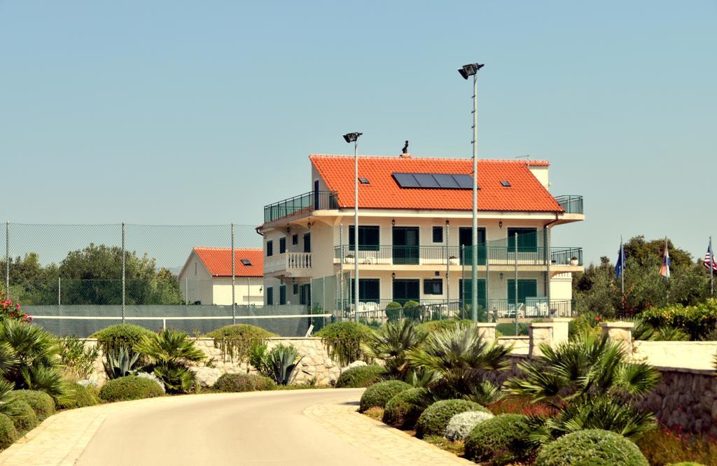Americana Luxury Apartments Zablace Exterior photo